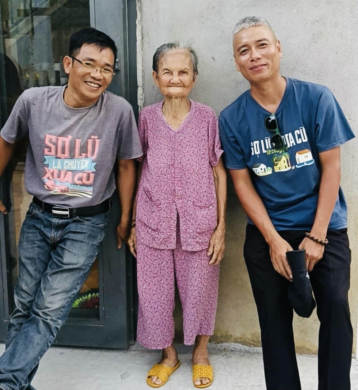 NỤ CƯỜI HỒN HẬU