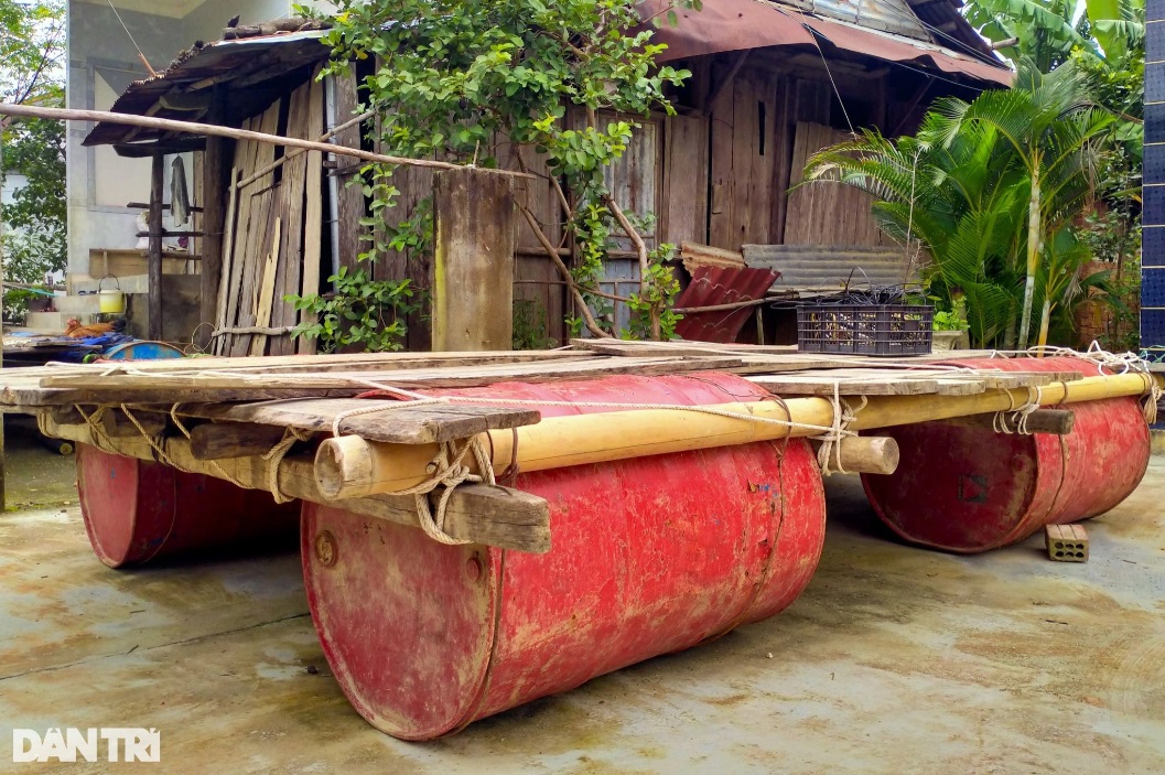 tIN 0102.jpg